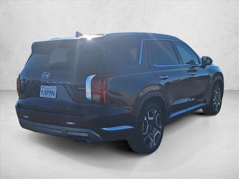 Used 2024 Hyundai Palisade Limited image 5