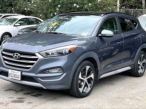Used 2018 Hyundai Tucson Value FWD image 3