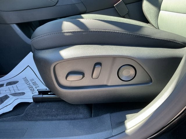 New 2027 GMC Terrain AT4 AWD/4WD image 3