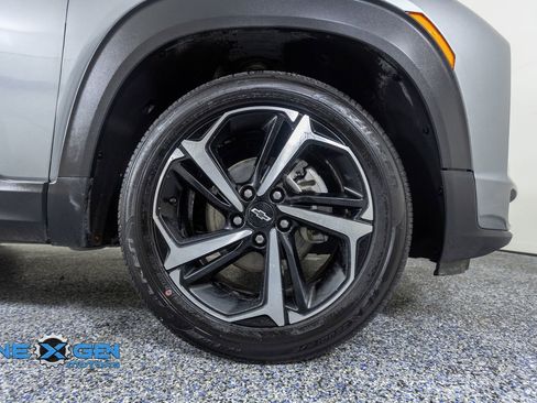 Used 2023 Chevrolet TrailBlazer RS FWD image 42