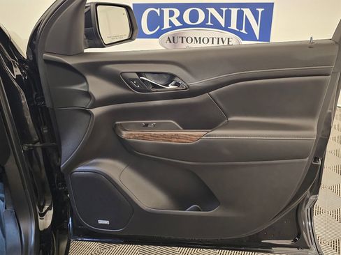 Used 2020 GMC Acadia Denali w/ Technology Package image 38