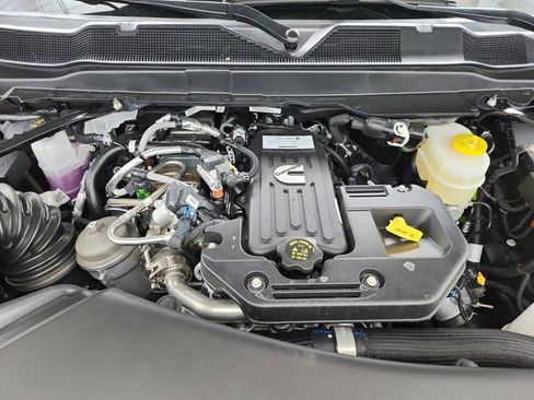 New 2026 RAM 3500 Tradesman AWD/4WD image 17