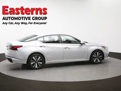 Used 2022 Nissan Altima 2.5 SV FWD image 43