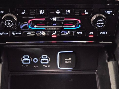 New 2025 Jeep Grand Cherokee Limited w/ Luxury Tech Group II image 35