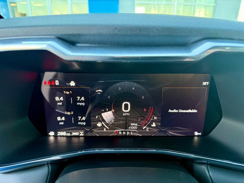 New 2026 GMC Canyon Elevation w/ Convenience Package image 15