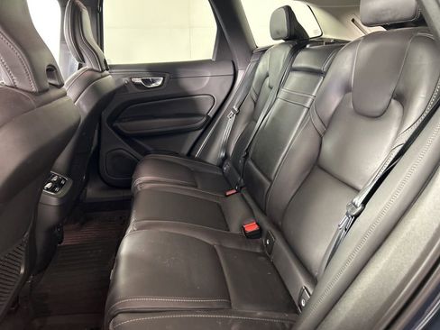 Used 2021 Volvo XC60 T5 Inscription image 8