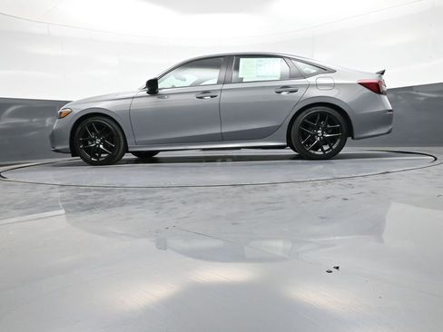 Used 2025 Honda Civic Sport image 32