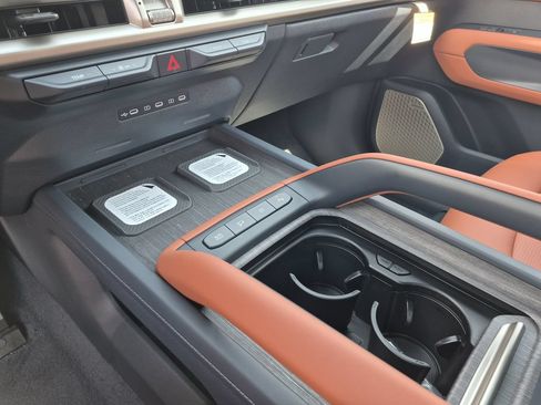 New 2027 Kia Telluride SX Prestige AWD/4WD image 9