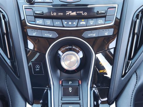 Used 2024 Acura RDX SH-AWD image 19