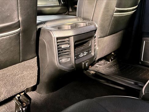 Used 2019 RAM 2500 Limited image 35