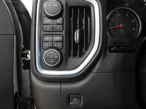 Used 2021 Chevrolet Silverado 2500 High Country image 18