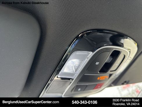 Used 2024 Hyundai Santa Cruz Limited image 24