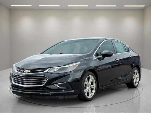 Used 2016 Chevrolet Cruze Premier FWD image 1