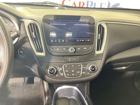 Used 2023 Chevrolet Malibu LT image 18