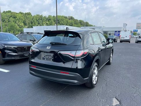 Used 2023 Honda HR-V LX image 5