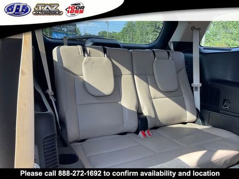 Used 2020 Ford Explorer XLT w/ Equipment Group 202A RWD image 12
