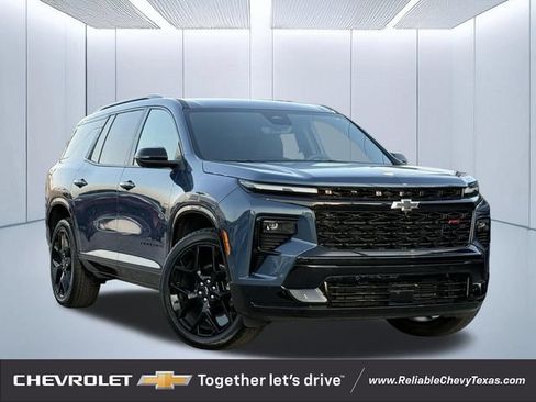 Used 2026 Chevrolet Traverse RS w/ LPO, Floor Liner Package AWD/4WD image 1