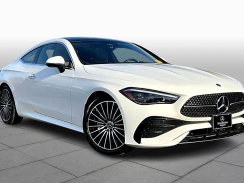 Certified 2025 Mercedes-Benz CLE 300 4MATIC Coupe image 2