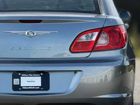 Used 2008 Chrysler Sebring LX FWD image 14