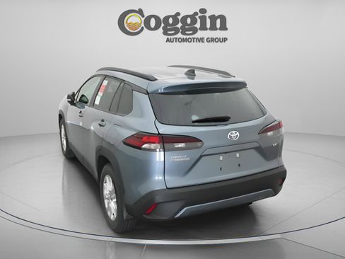 New 2026 Toyota Corolla Cross LE w/ Moonroof Package FWD image 13