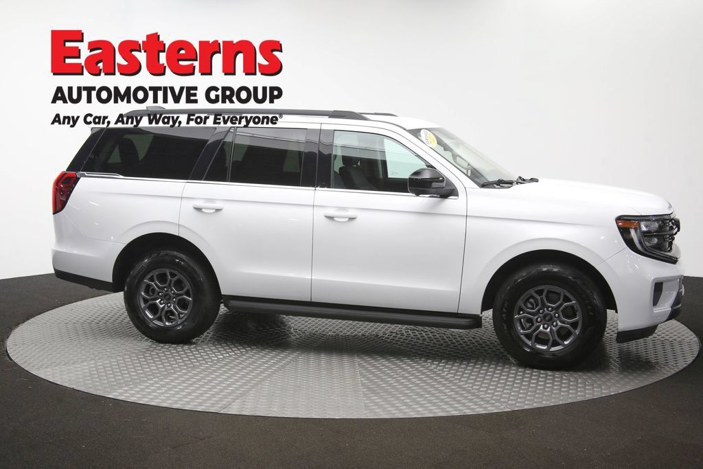 Used 2025 Ford Expedition Active AWD/4WD image 46