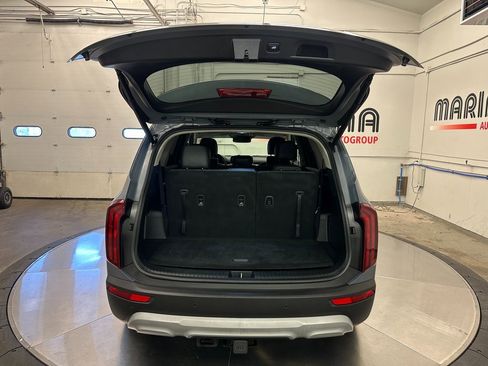 Used 2022 Kia Telluride EX image 18
