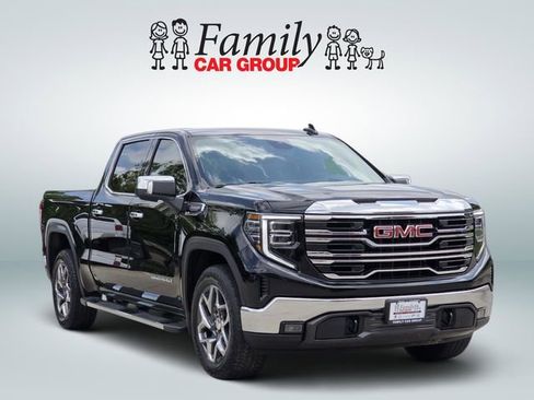 Used 2023 GMC Sierra 1500 SLT RWD image 2