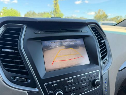Used 2017 Hyundai Santa Fe Sport FWD image 13