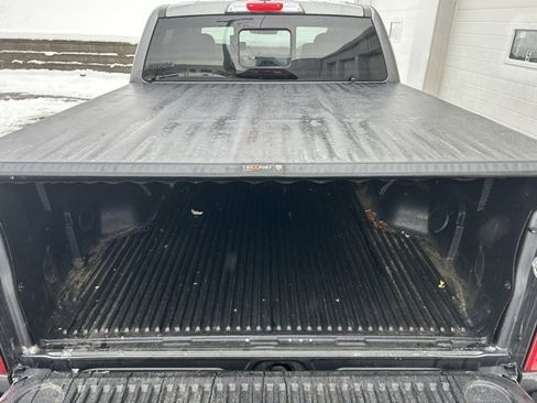 Used 2023 Ford Ranger Lariat w/ Tremor Off-Road Package image 11