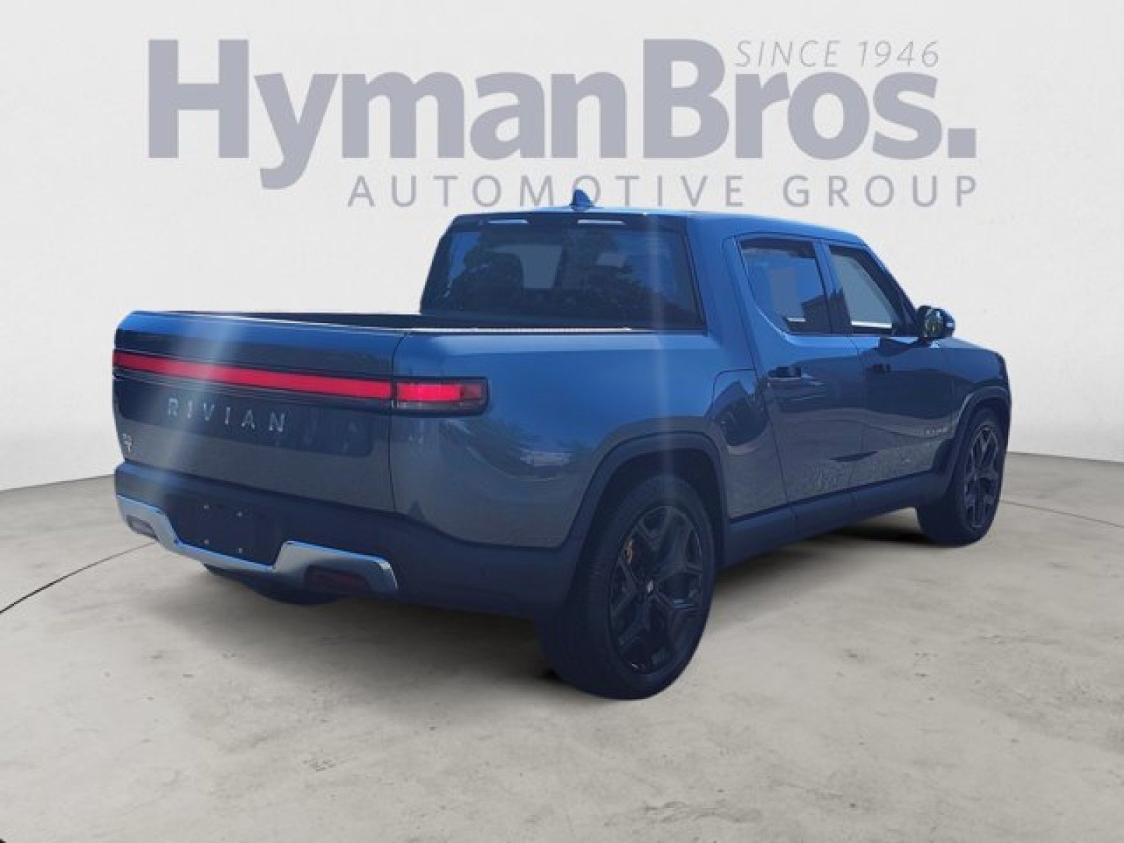 Used 2023 Rivian R1T Adventure Quad AWD/4WD image 3