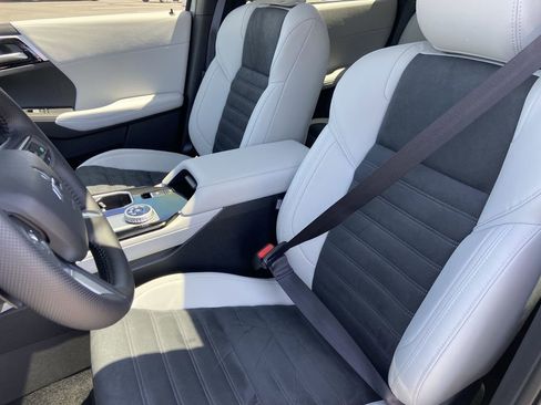 New 2026 Mitsubishi Outlander SE FWD image 16