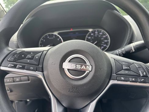 Used 2025 Nissan Sentra SV FWD image 24