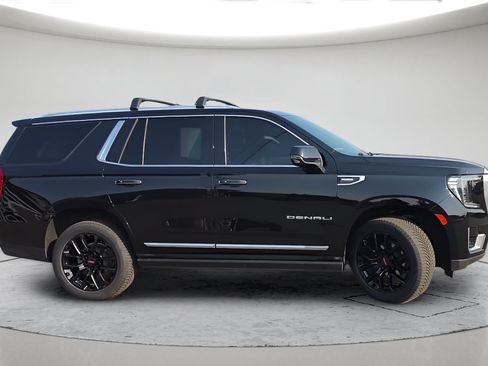 Used 2022 GMC Yukon Denali AWD/4WD image 5