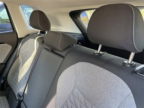 Used 2025 Volkswagen Tiguan S image 23