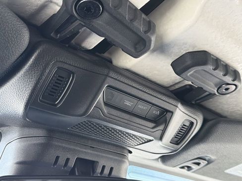 Used 2025 Jeep Wrangler Sahara w/ Safety Group image 12