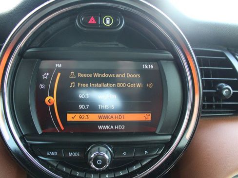Used 2019 MINI Cooper S w/ Signature Upholstery Package FWD image 24