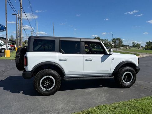 Certified 2023 Ford Bronco Outer Banks w/ Sasquatch Package AWD/4WD image 8