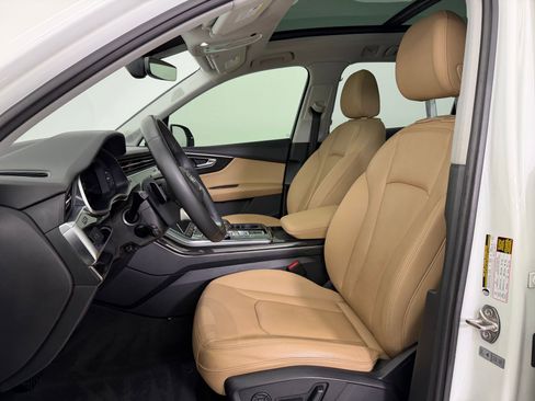 Used 2022 Audi Q7 Premium Plus image 5