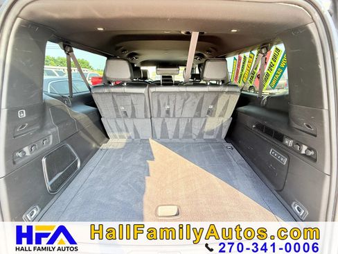 Used 2024 Jeep Wagoneer L Series II w/ Flexible Seating Group AWD/4WD image 34