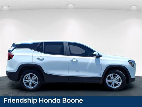 Used 2023 GMC Terrain SLE AWD/4WD image 7