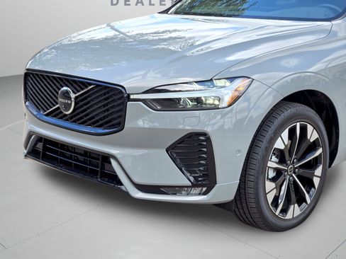 Certified 2026 Volvo XC60 B5 Plus w/ Protection Package Premier AWD/4WD image 32