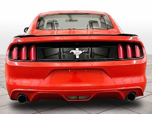 Used 2016 Ford Mustang Coupe w/ Equipment Group 051A RWD image 4