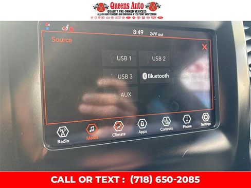 Used 2019 Jeep Cherokee Latitude Plus w/ Cold Weather Group image 43