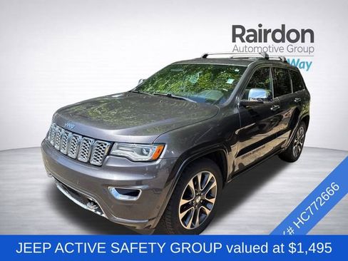 Used 2017 Jeep Grand Cherokee Overland w/ Jeep Active Safety Group AWD/4WD image 3