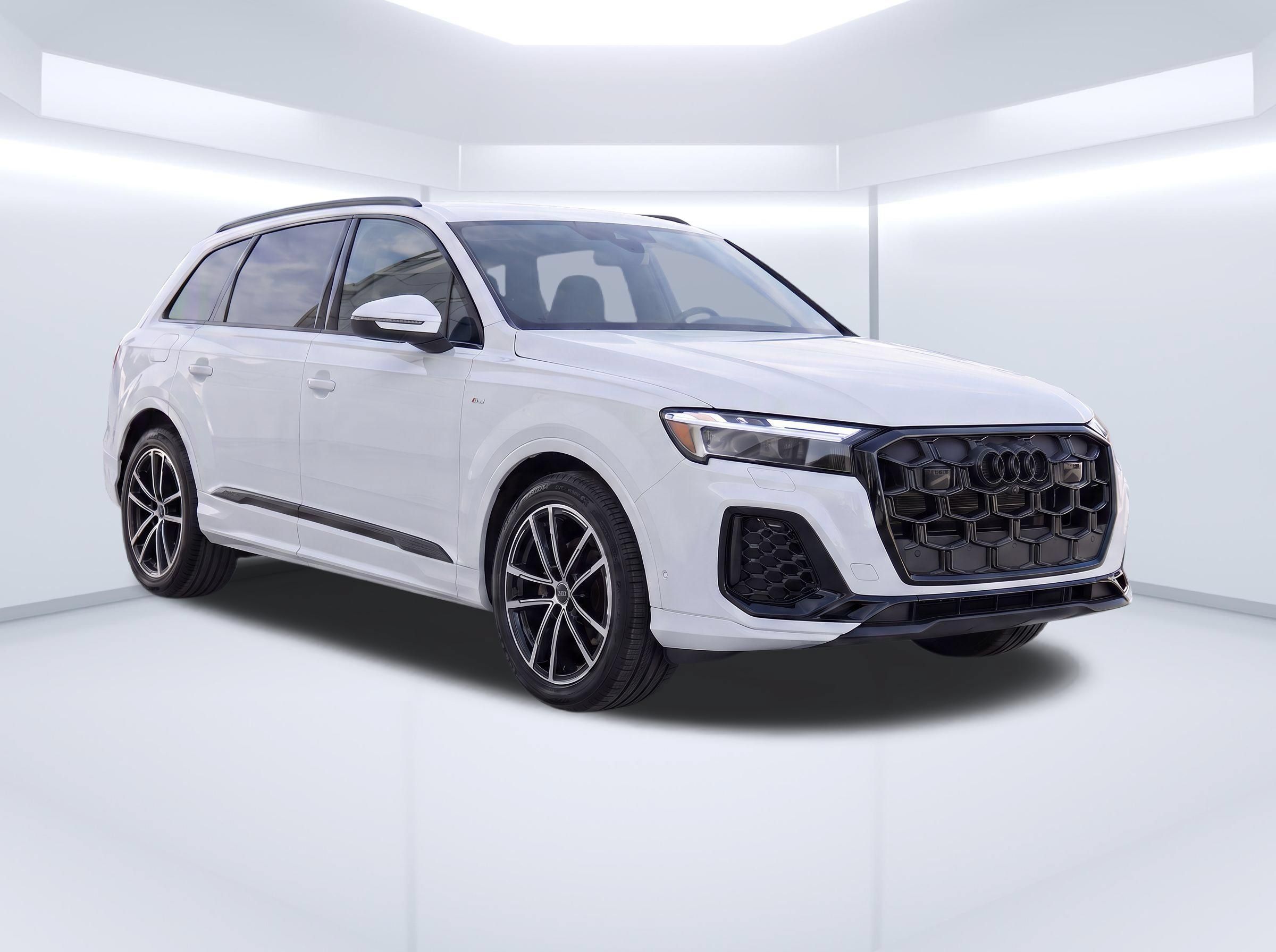 New 2026 Audi Q5 Premium Plus AWD/4WD image 2