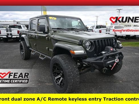 Used 2021 Jeep Gladiator Overland w/ Popular Equipment Package AWD/4WD image 1