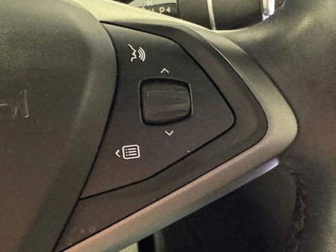 Used 2020 Tesla Model X Long Range image 18