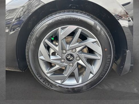 Used 2024 Hyundai Elantra SEL image 12