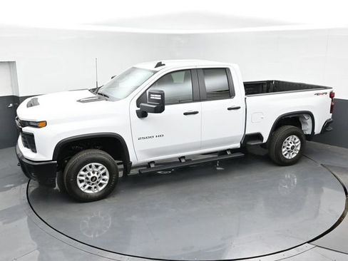 Used 2025 Chevrolet Silverado 2500 W/T image 25