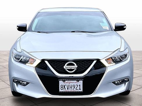 Used 2018 Nissan Maxima SR FWD image 3